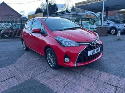 Used Toyota Yaris 2017 Red Hatchback