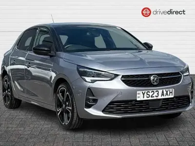 Usado Vauxhall Corsa Ultimate 130 HP (95 kW) 2023 Cinzento Citadino