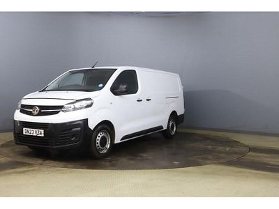 Used Vauxhall Vivaro S 100 HP (73 kW) 2023 White MPV