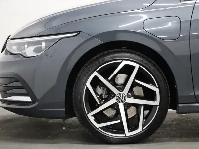Usado VW Golf VIII Style 2022 Gris Utilitario