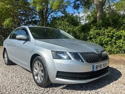 Gebraucht Skoda Octavia 115 PS (84 kW) 2018 Silber Kleinwagen
