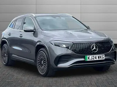 Usado Mercedes EQA250+ AMG Line Premium 139 kW (190 HP) 2024 Cinzento SUV
