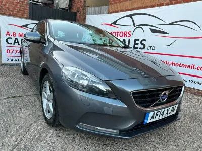 Used Volvo V40 SE 115 HP (84 kW) 2014 Grey Hatchback