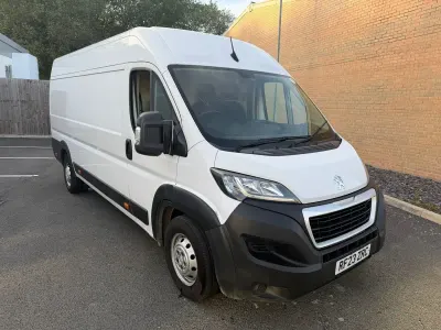 Used Peugeot Boxer Premium 140 HP (102 kW) 2023 White Van