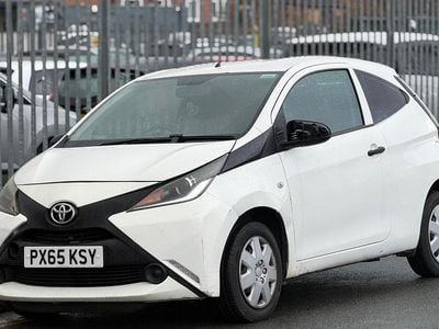 White Used 2015 Toyota Aygo Hatchback | £1,395
