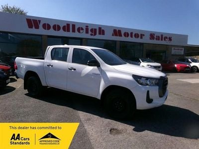 Usado Toyota HiLux Active 150 HP (110 kW) 2022 Branco Pickup