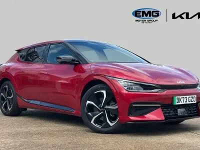 Begagnad Kia EV6 GT-Line S 166 kW (226 HK) 2023 Röd SUV