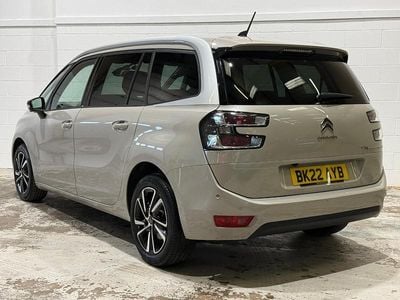 Used Citroën C4 SpaceTourer Shine 127 HP (93 kW) 2022 Brown MPV