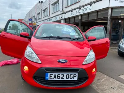 Używany Ford Ka Zetec 69 KM (50 kW) 2012 Czerwony Hatchback