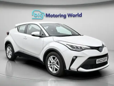 Używany Toyota C-HR 122 KM (89 kW) 2023 SUV