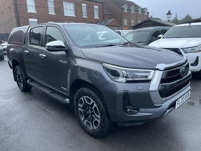 Used Toyota HiLux 150 HP (110 kW) 2022 Grey Pickup