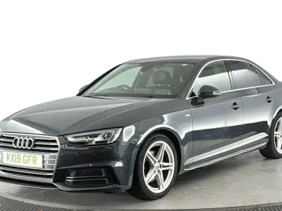 Usado Audi A4 S-Line 150 HP (110 kW) 2018 Cinzento Sedan