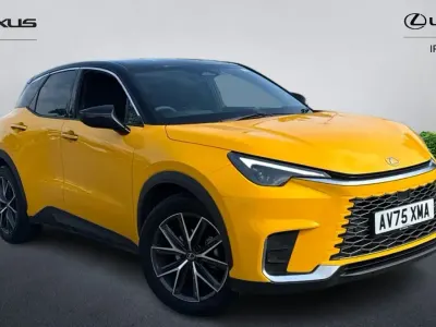 Used Lexus LBX 136 HP (100 kW) 2025 Yellow SUV