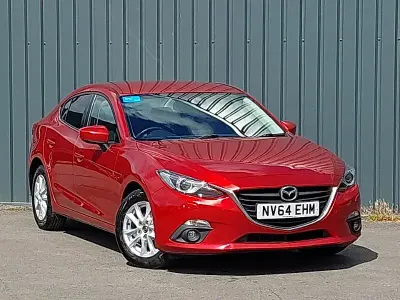 Używany Mazda 3 120 KM (88 kW) 2014 Czerwony Sedan/Limuzyna