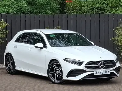 Käytetty Mercedes A200 Executive 150 HP (110 kW) 2025 Valkoinen Viistoperä