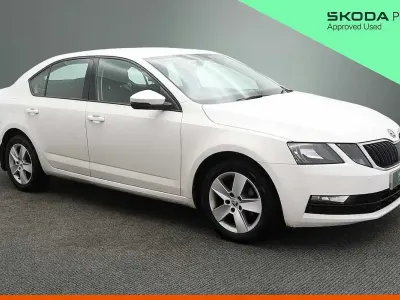Used Skoda Octavia SE 113 HP (83 kW) 2019 White Hatchback