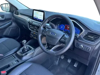 Used Ford Kuga Titanium 150 HP (110 kW) 2023 Silver SUV