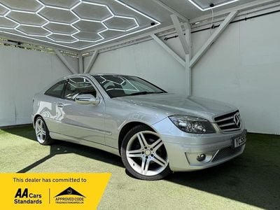Begagnad Mercedes CLC180 2009 Silver Halvkombi