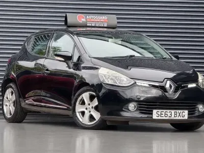 Used Renault Clio Dynamique 90 HP (66 kW) 2014 Black Hatchback