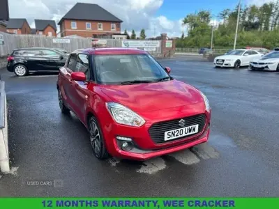 Begagnad Suzuki Swift SZ-T 90 HK (66 kW) 2020 Röd Halvkombi