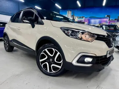 Used Renault Captur Iconic 90 HP (66 kW) 2018 White SUV
