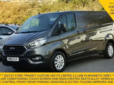 Begagnad Ford Transit Custom Limited 170 HK (125 kW) 2021 Grå Van