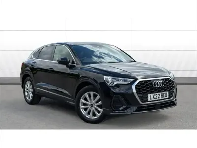 Używany Audi Q3 Sport 150 KM (110 kW) 2022 Czarny SUV