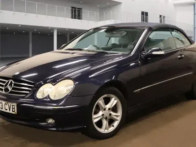 Used Mercedes CLK320 Avantgarde 2003 Blue Cabriolet
