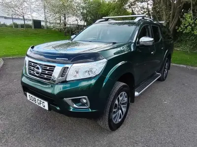Używany Nissan Navara Tekna 190 KM (139 kW) 2018 Zielony Pickup