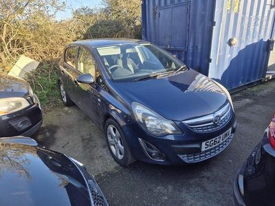 Second-hand Vauxhall Corsa 2012 Albastru Hatchback