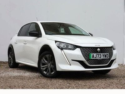Peugeot e-208