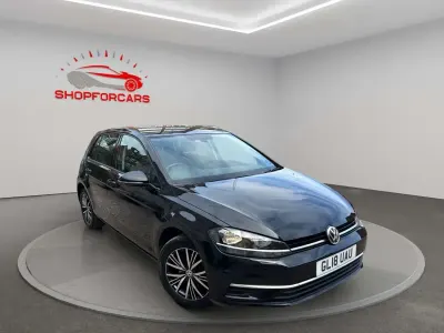 Używany VW Golf VII SE 125 KM (91 kW) 2018 Czarny Hatchback