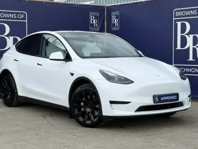 Begagnad Tesla Model Y RWD 58 kW (79 HK) 2023 Vit SUV