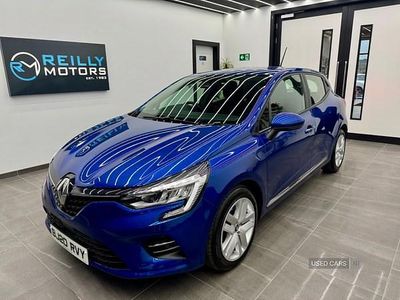 Used Renault Clio V Play 85 HP (62 kW) 2020 Blue Hatchback