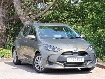 Used Toyota Yaris 116 HP (85 kW) 2023 Bronze Hatchback