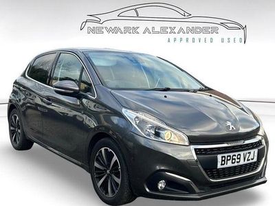 Used 2019 Peugeot 208 Hatchback | £9,199 (Fair price)