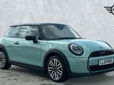 Begagnad Mini Cooper Hatch 154 HK (113 kW) 2024 Grön Halvkombi