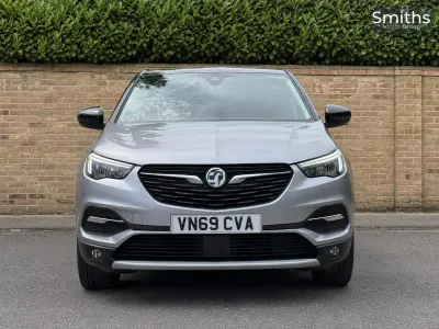 Used Vauxhall Grandland X SRi 128 HP (94 kW) 2019 Grey SUV