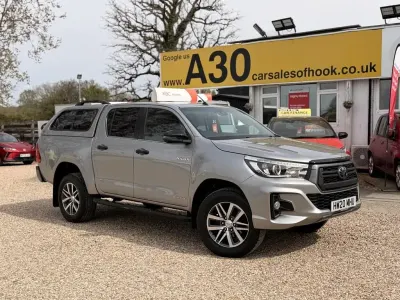 Gebraucht Toyota HiLux 150 PS (110 kW) 2020 Silber Pickup