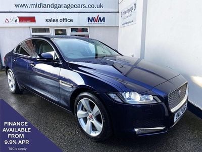 Used Jaguar XF Portfolio 180 HP (132 kW) 2017 Blue Sedan