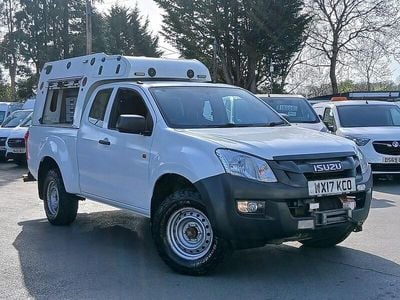 Used Isuzu Pick up 164 HP (120 kW) 2017 White Pickup