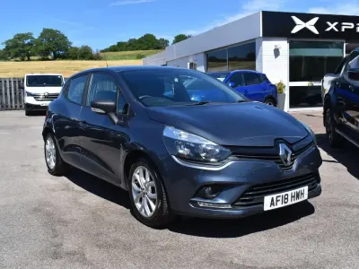 Used Renault Clio Play 75 HP (55 kW) 2018 Grey Hatchback