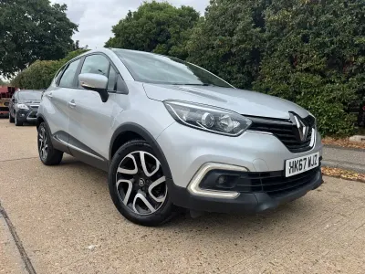 Used Renault Captur Dynamique 90 HP (66 kW) 2018 Silver SUV