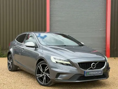 Begagnad Volvo V40 R-Design Pro 120 HK (88 kW) 2017 Grå Halvkombi