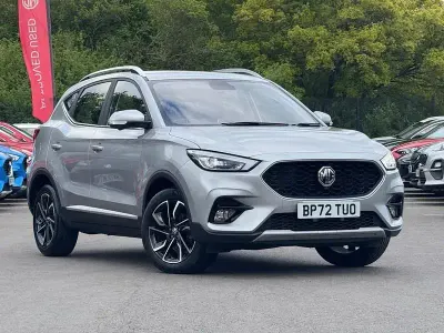 Używany MG ZS Exclusive 111 KM (81 kW) 2023 Srebrny SUV