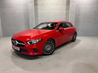 Używany Mercedes A200 Executive 163 KM (119 kW) 2018 Czerwony Hatchback
