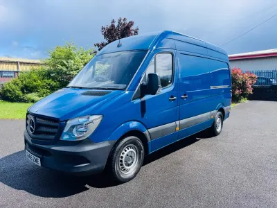 Used Mercedes Sprinter 129 HP (94 kW) 2015 Blue Van