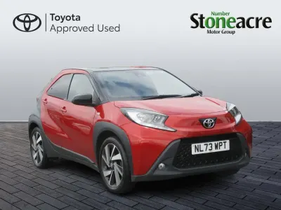Used Toyota Aygo X 72 HP (52 kW) 2023 Red SUV