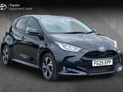 Used Toyota Yaris Design 116 HP (85 kW) 2025 Black Hatchback