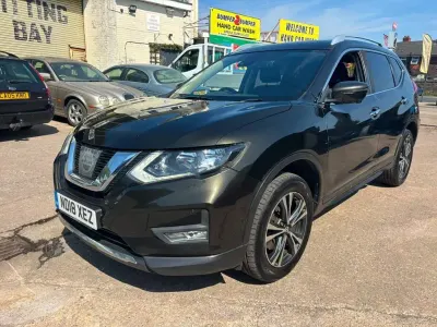 Used Nissan X-Trail N-Connecta 130 HP (95 kW) 2018 Green SUV